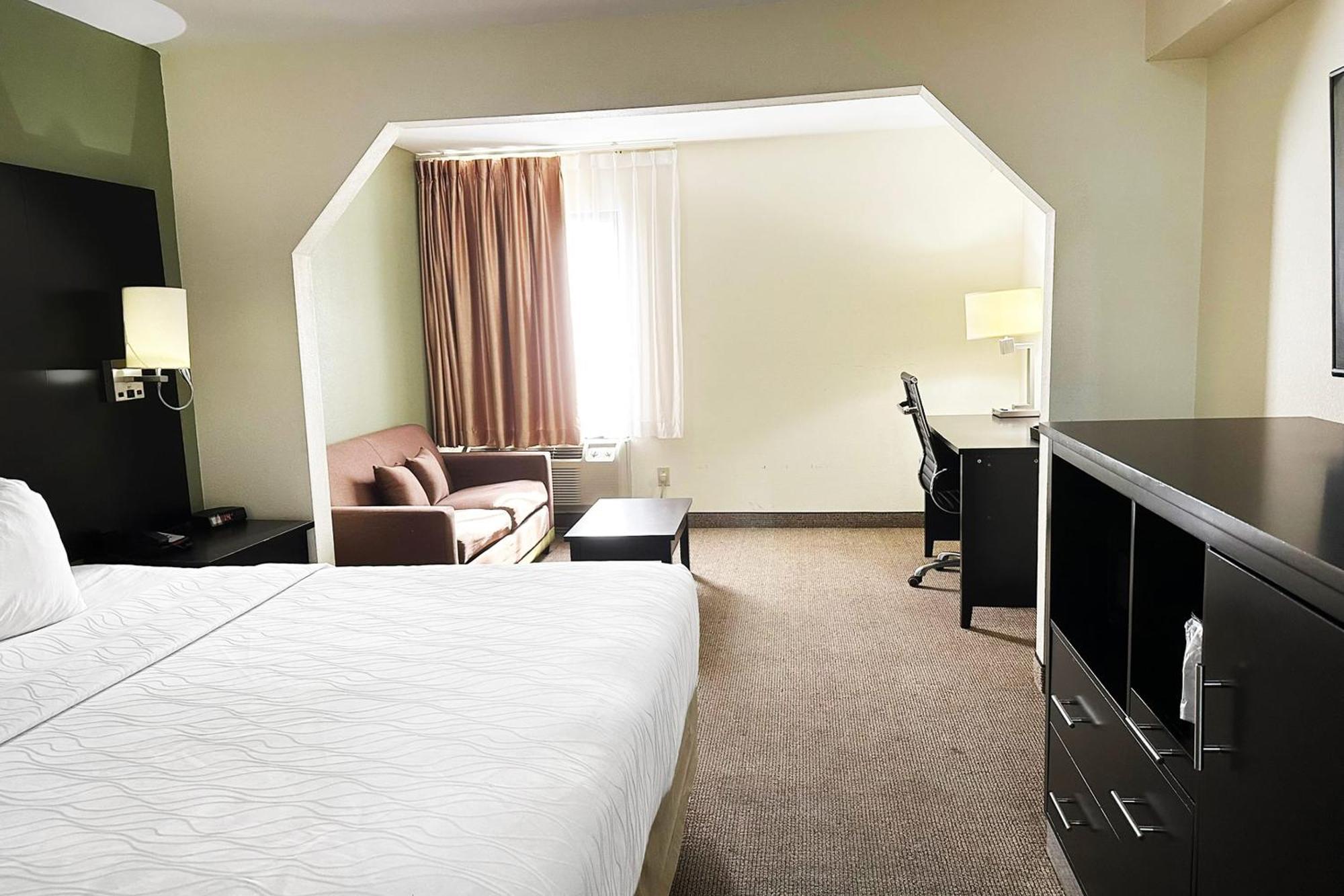 Hotel Oyo West Ga